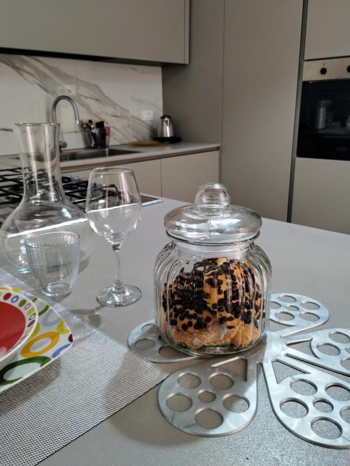 Domus Vetriera Apartment Palermo Luaran gambar