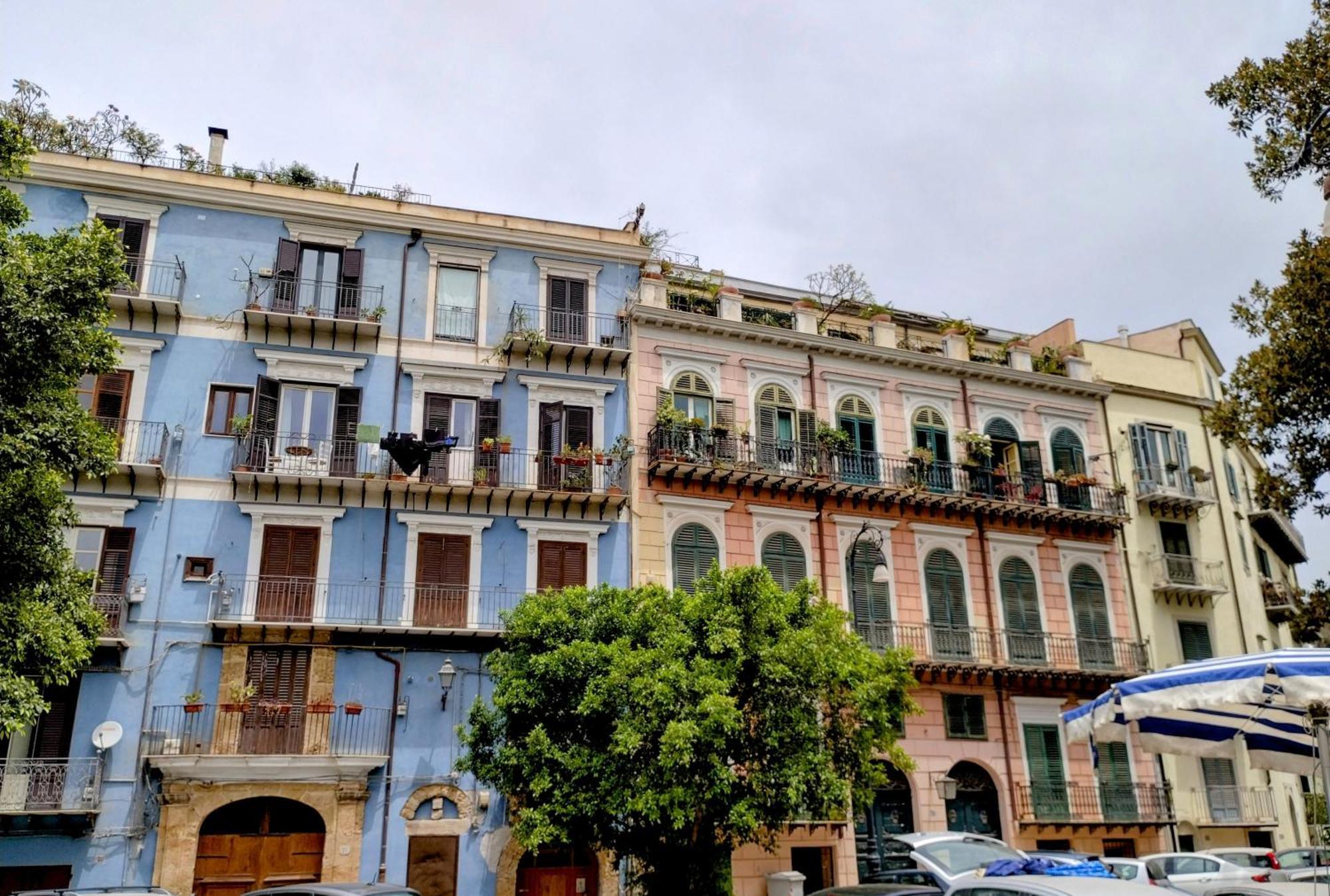 Domus Vetriera Apartment Palermo Luaran gambar
